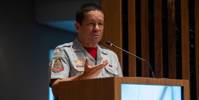 Crea-SP firma parceria com o Corpo de Bombeiros durante plenária